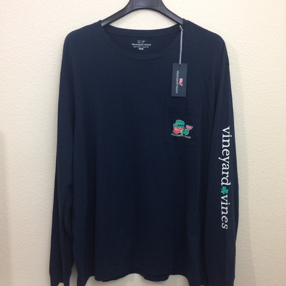 Vineyard Vines Mens Kiss Me I'm Irish T-Shirt - Picture 6 of 8